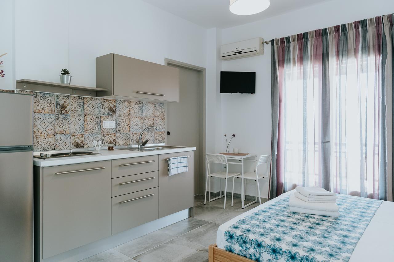 Avli Apartments Pyrgadikia Exterior foto